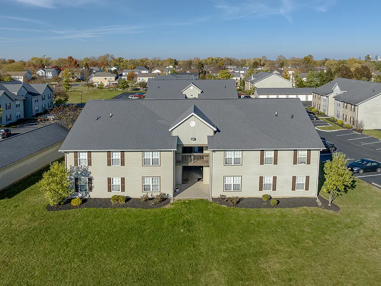 Sterling Park Apartments — Photo 10