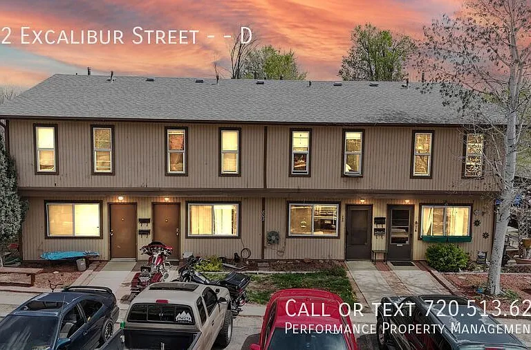 802 Excalibur St #D — Photo 12