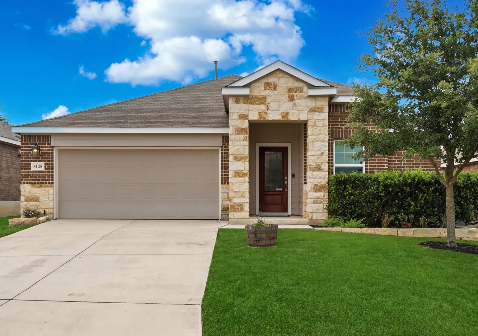 Spacious 3-Bedroom Home with Office in Desirable Comal ISD — Photo 1