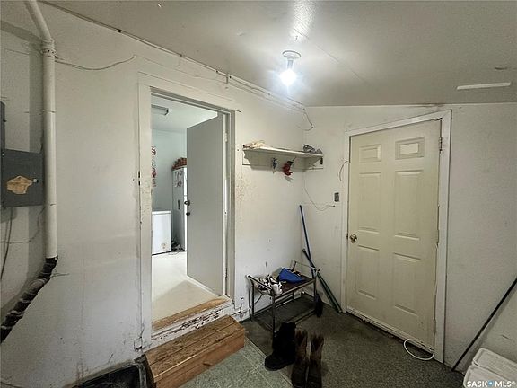 3rd image of 517 7th STREET E