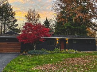 51 Ellison Hills Dr, Rochester, NY 14625