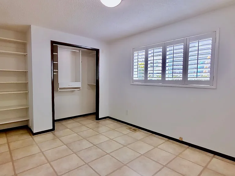4470 Lakeview Blvd — Photo 46