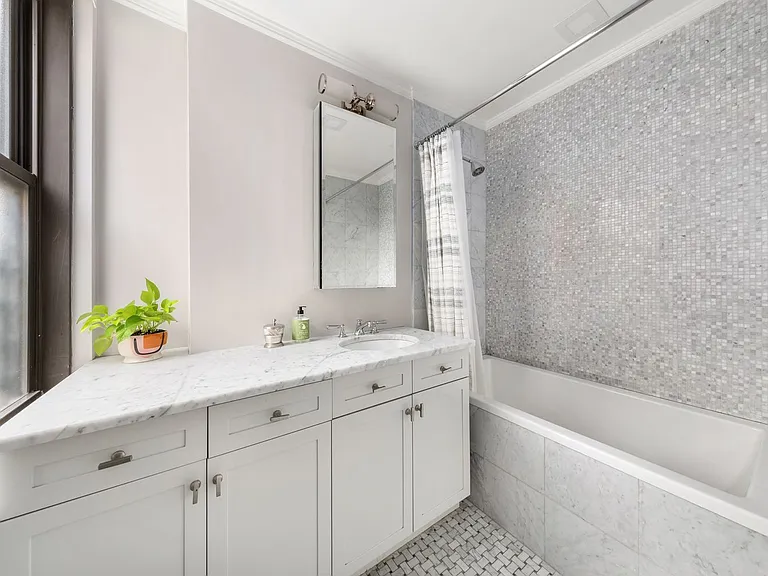 905 W End Ave #81 — Photo 12