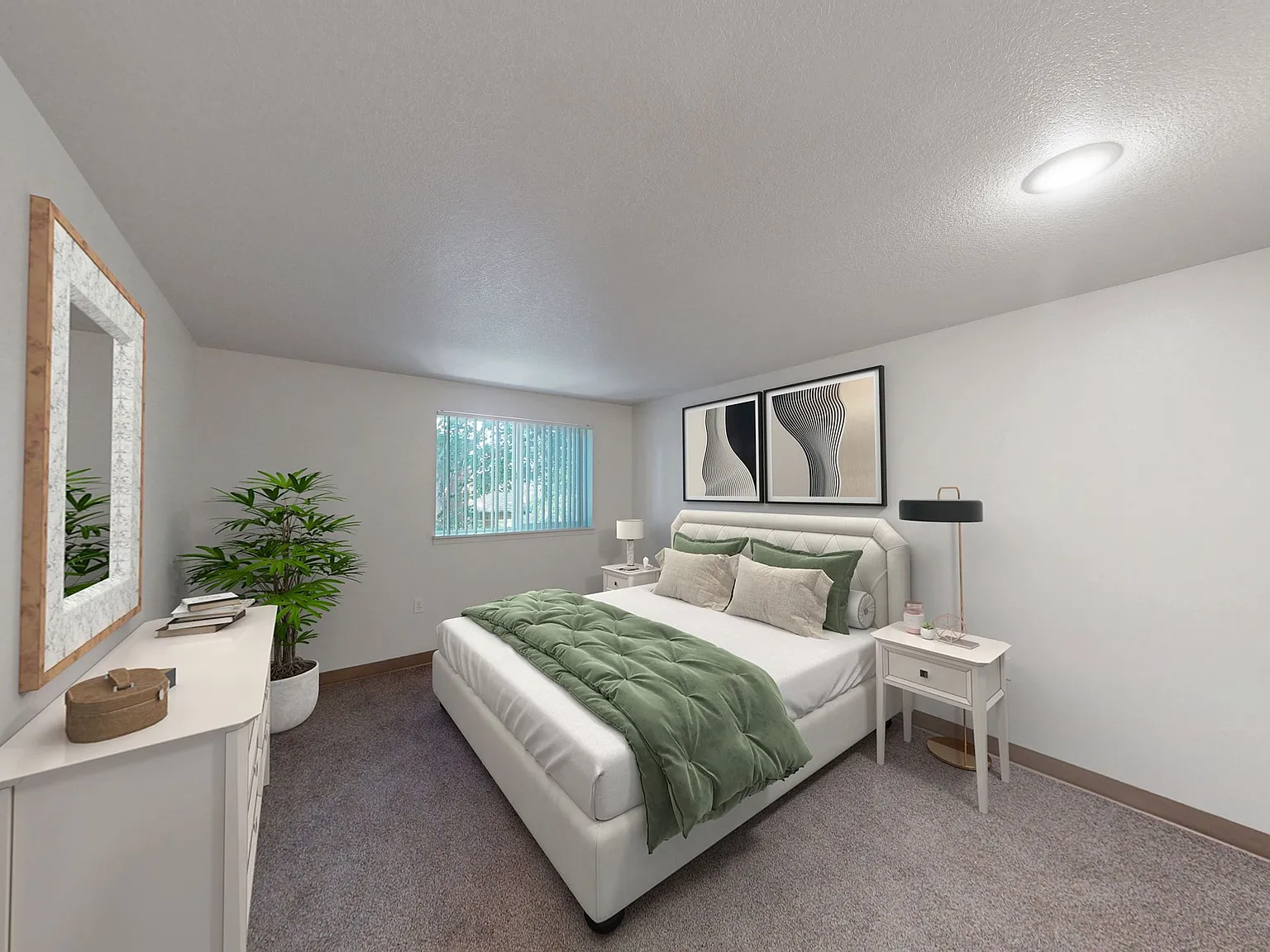 Spacious 2 Bedroom Blocks from Downtown Salem! Washer/Dryer included! Mini Split Heating/Air Cond... — Photo 3