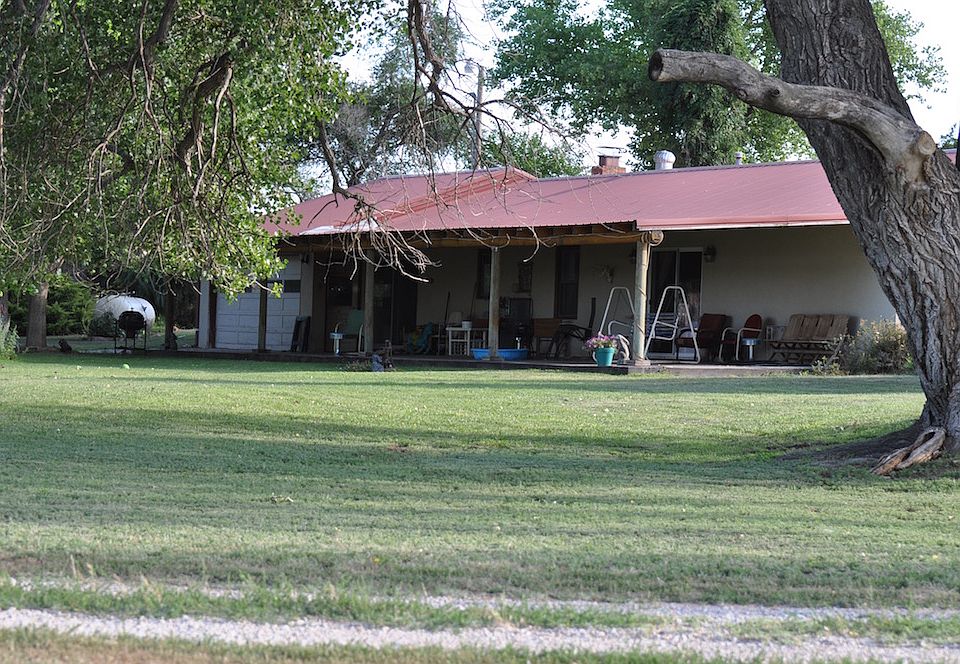 1st image of 1810 Road East East N