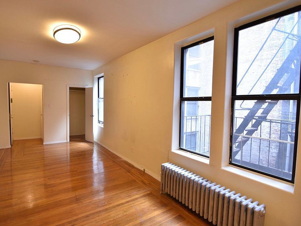 1st image of 2 Pinehurst Ave APT D