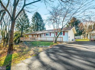 85 E Endfield Rd, Feasterville, PA 19053