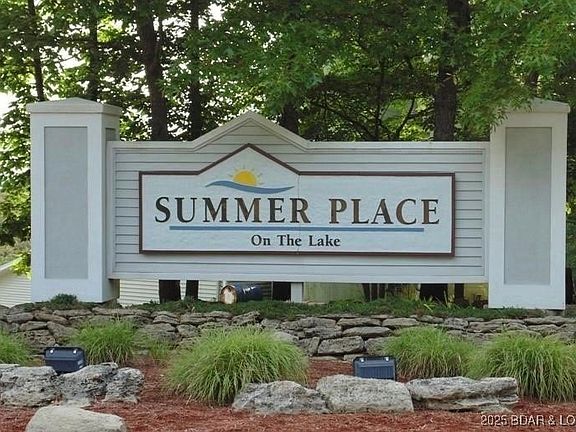 3rd image of 698 Summer Place Dr Unit 2A
