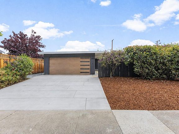 2nd image of 385 Cronin Dr
