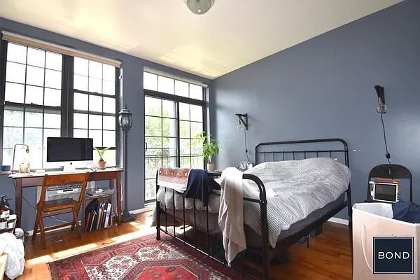 Rented by Bond New York | media 10