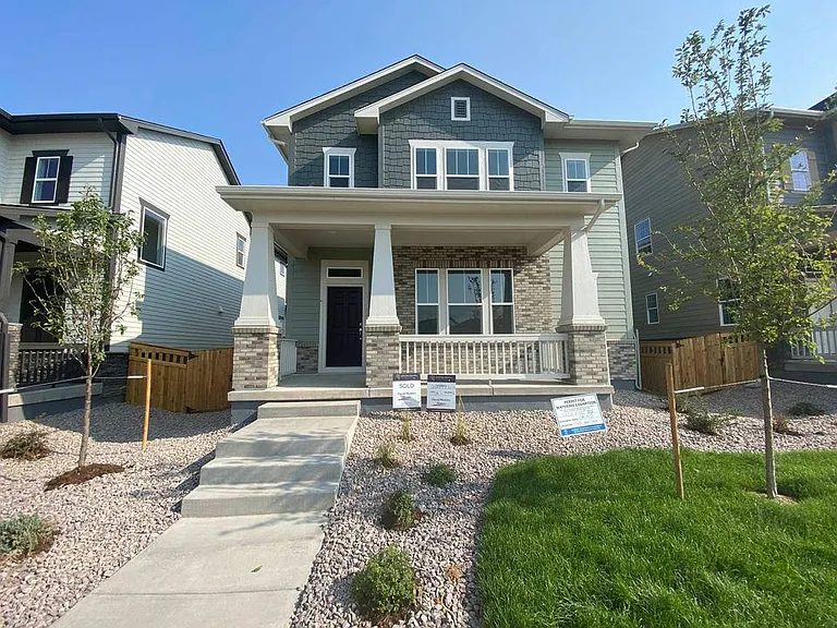 21221 E 60th Ave — Photo 1