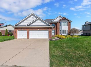 35893 Evanston Ln, New Baltimore, MI 48047