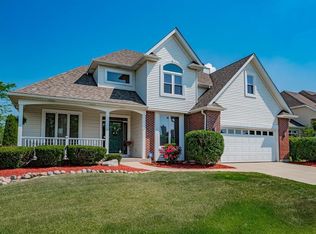 2714 Kendridge Ln, Aurora, IL 60502