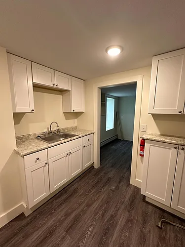 1 Franklin St Photo 1