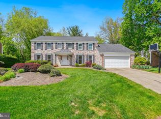 12817 Huntsman Way, Rockville, MD 20854