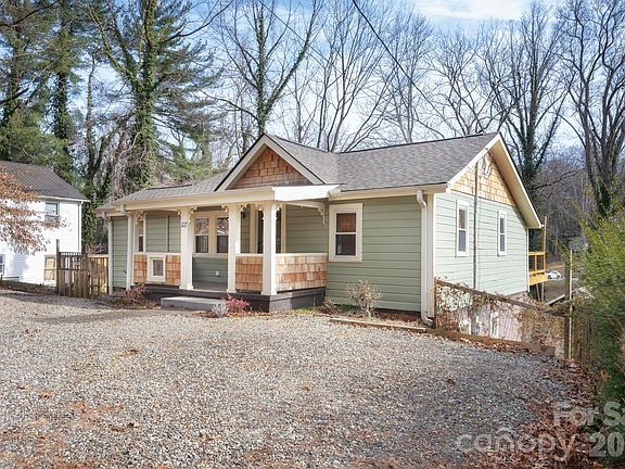 3rd image of 127 Shelburne Rd