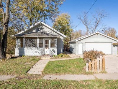 313 N 20th St, East Moline, IL, 61244