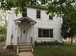 635 Hammond Ave, Aurora, IL 60506