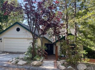 27315 Maplewood Dr, Lake Arrowhead, CA 92352