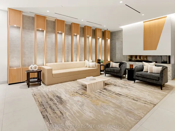 5 Defries St #103, Toronto, ON M5A 0W7