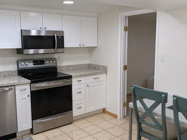 7910 189th Pl SW Unit B, Edmonds, WA 98026