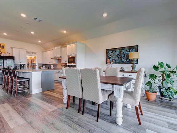 4th image of 1818 Regent Mill Dr