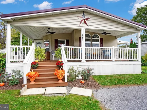 800 York Rd Trailer 283, Dover, PA 17315