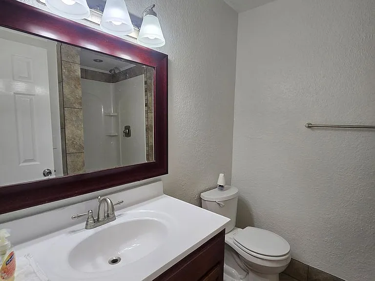 432 Auburn Dr #204 — Photo 9