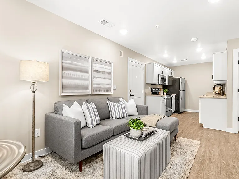 The Residence at Chesterfield Corners — Photo 12