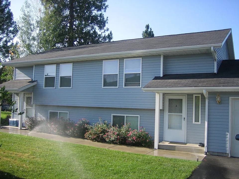 Owner provided professional lawn care