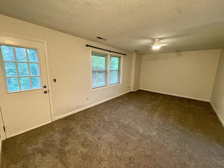 1507 S Olde Hickory Rd — Photo 7