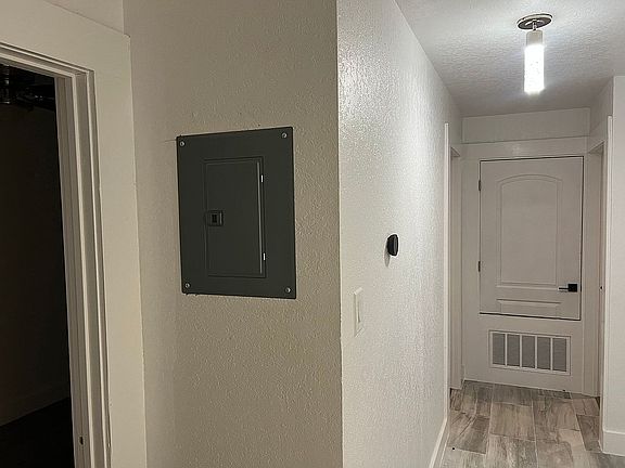 4th image of 534 Creath Pl