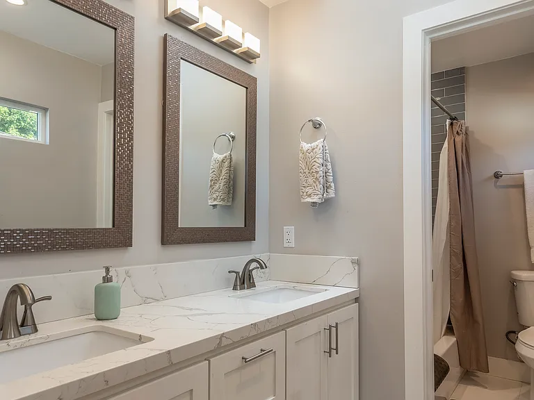 6222 Danbury Way — Photo 30