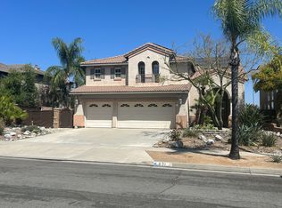 831 Johnny Cash Dr, Corona, CA 92881