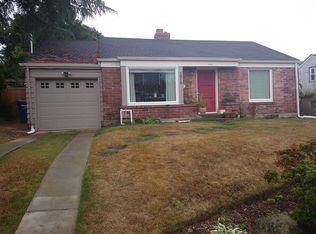 3919 SW Southern St, Seattle, WA 98136