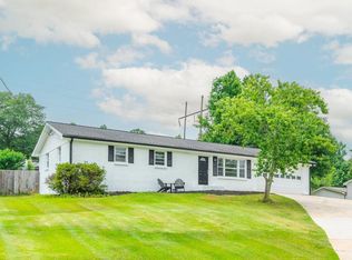 2875 Rio Montana Dr, Marietta, GA 30066