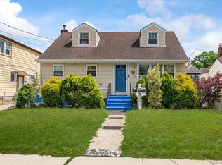 68 Shipherd Avenue, Lynbrook, NY 11563