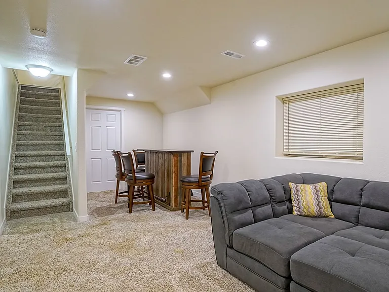 5038 Chariot Dr — Photo 22