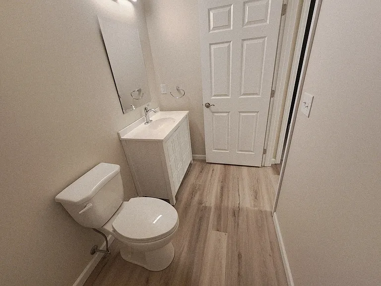 815 Village Dr — Photo 11