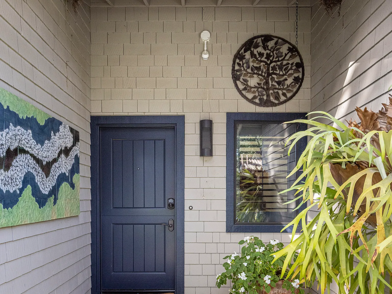 3 bed, $7,500 — Photo 2