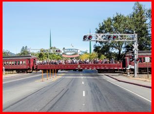 24801 Ridge Rd, Willits, CA 95490