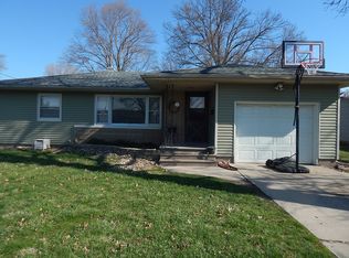 603 SW 6th St, Aledo, IL 61231