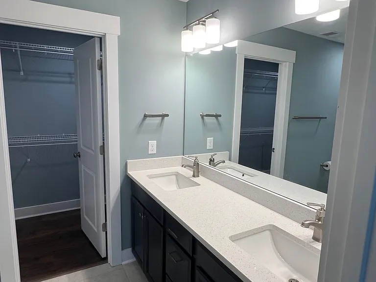 1st Level Master Bathroom - Double Vanities