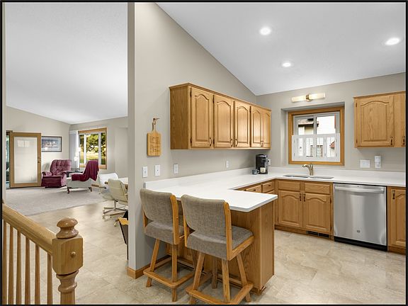 5th image of 8709 Forestview Ln N