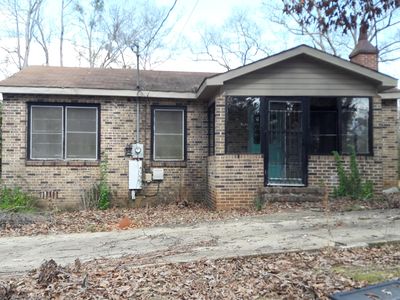 409 Thomas Rd, Alexander City, AL, 35010