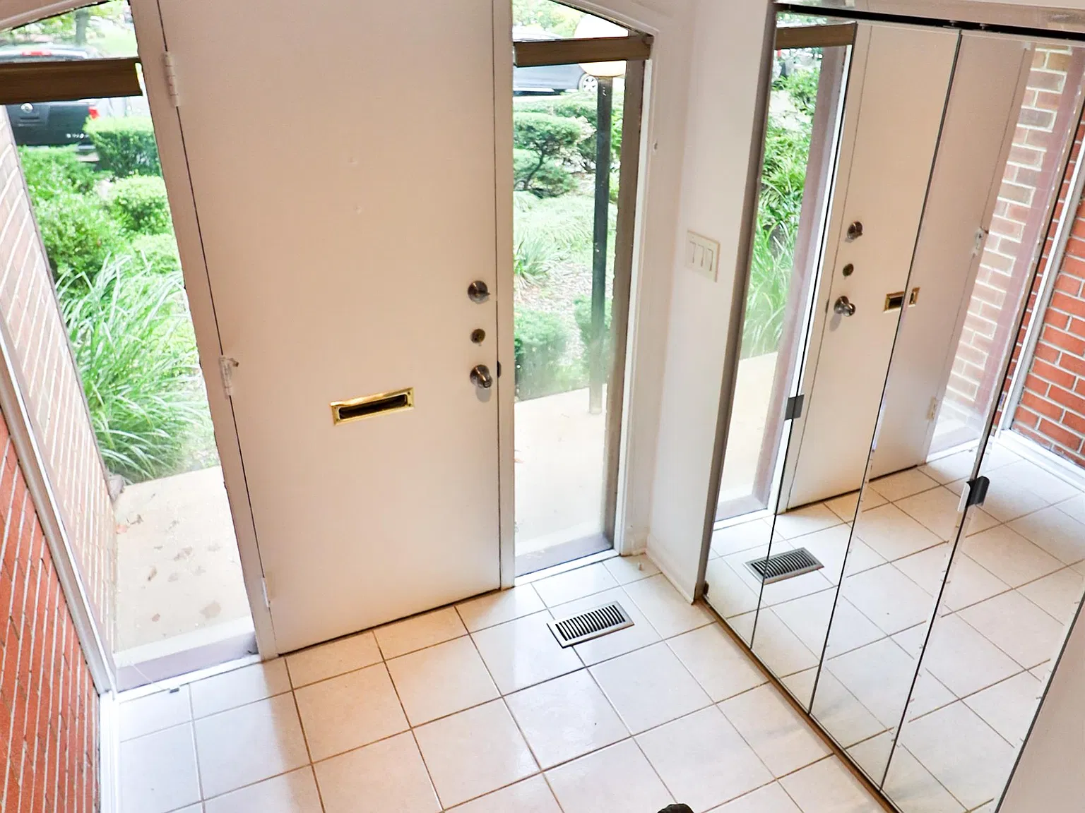 10811 Deborah Drive, Potomac MD 20854 - 1 — Photo 2