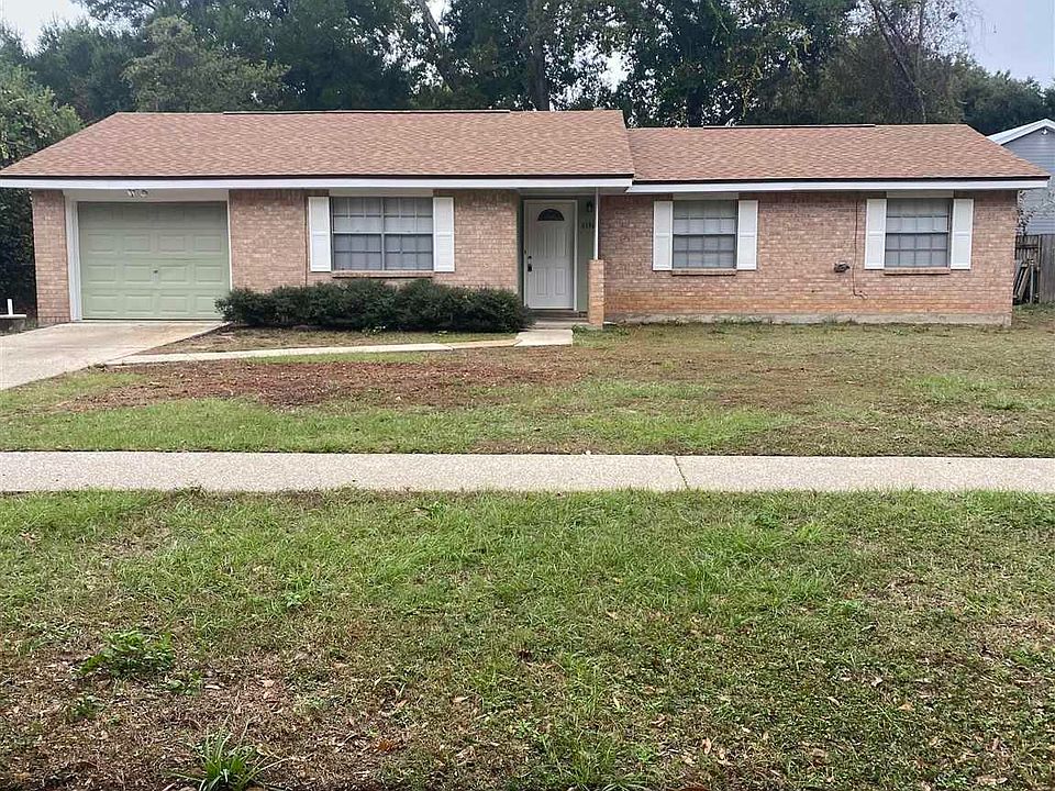 1st image of 6196 Arbutus Dr