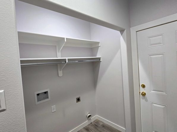 laredo-texas-447524060 picture