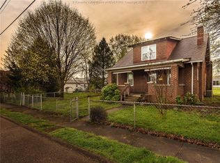 18th St, Dunbar, WV 25064