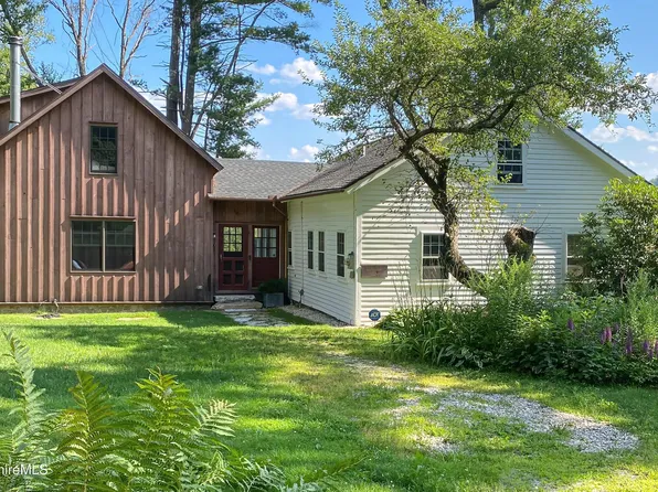 18 S Beech Plain Rd, Sandisfield, MA 01255